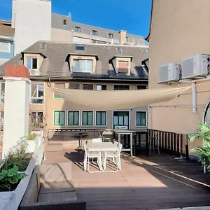  Apartment Center